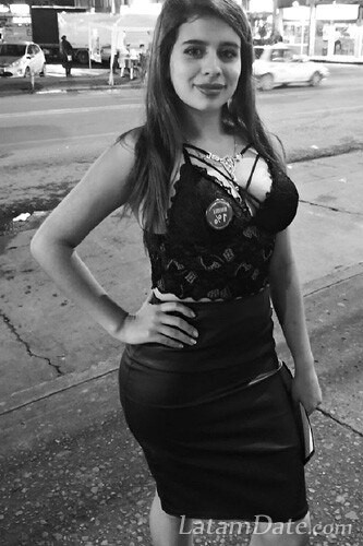 Kelly, 22