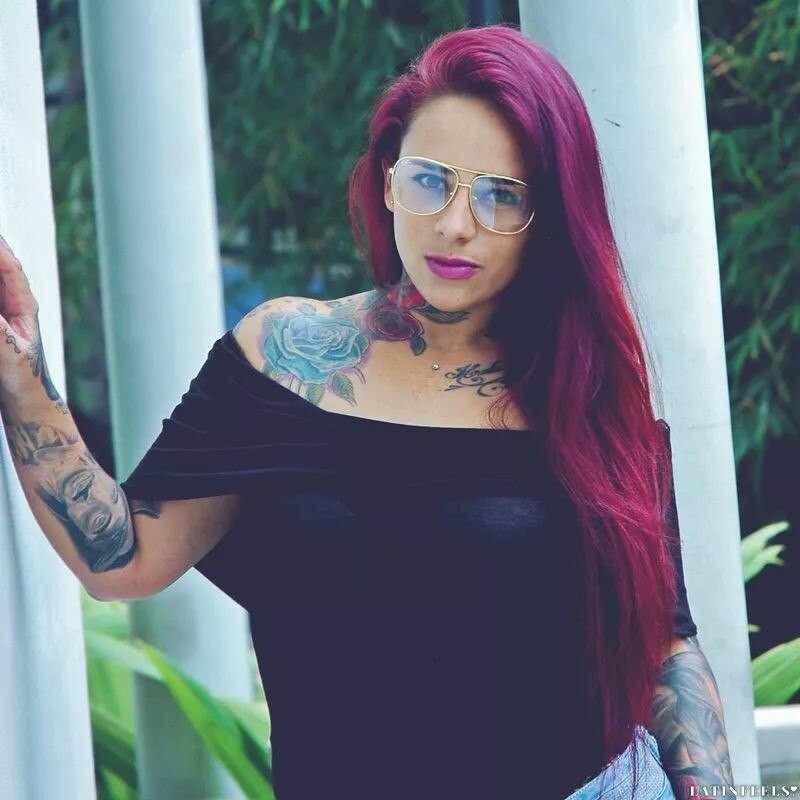 Daniela, 36