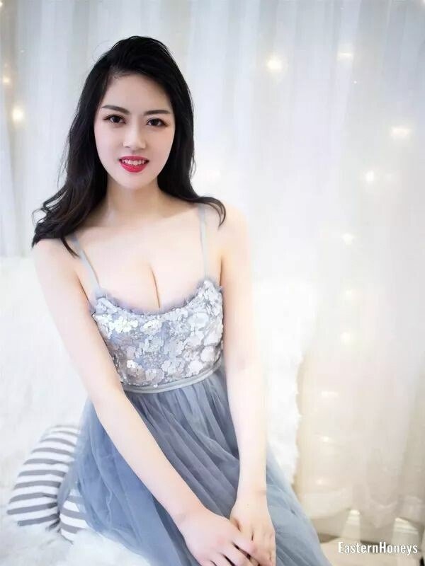 Anna, 24