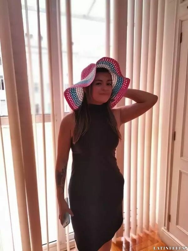 Nathaly, 27